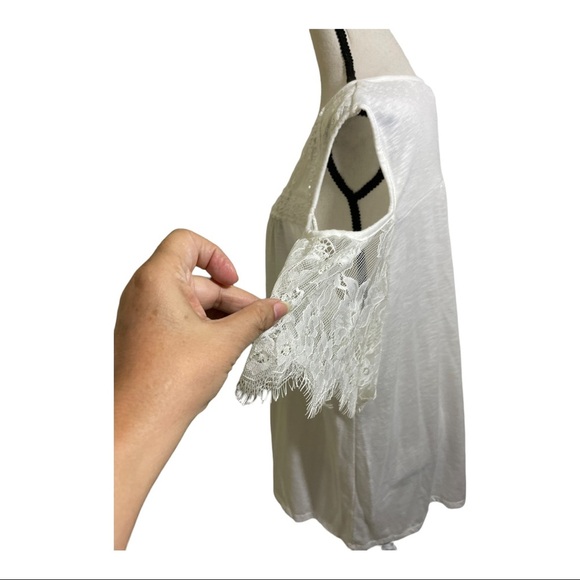 EST 1946 cold Shoulder lace blouse keyhole back. Cream plus size 22/24W. - Picture 7 of 10